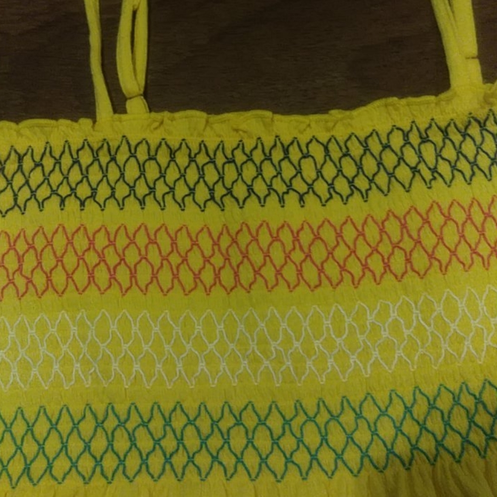 🔥 Sale 🔥No Boundaries Yellow Smocked Tube Top XL - Picture 2 of 4